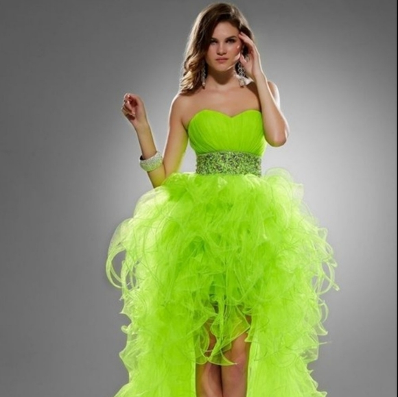 Strapless Hi Low Ruffled Dress Gown. - Picture 1 of 4